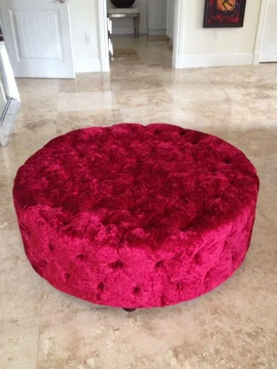 Ottomans, poufs and benches