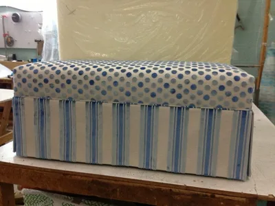 Ottomans, poufs and benches