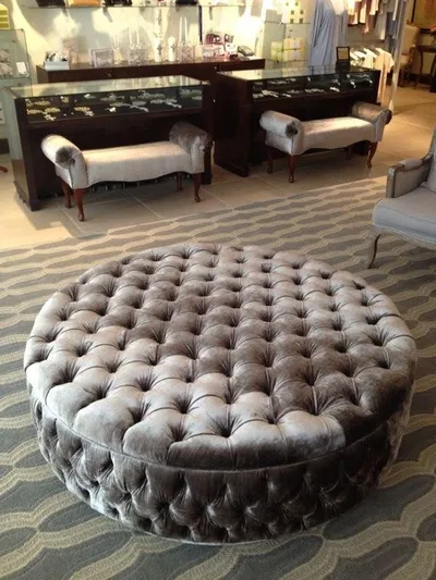 Ottomans, poufs and benches